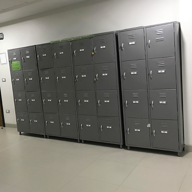 casillero de 8 puertas